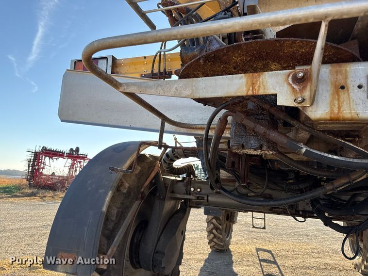 image for item EC4473 2015 RoGator RG1300B spreader