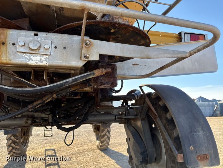 image for item EC4473 2015 RoGator RG1300B spreader