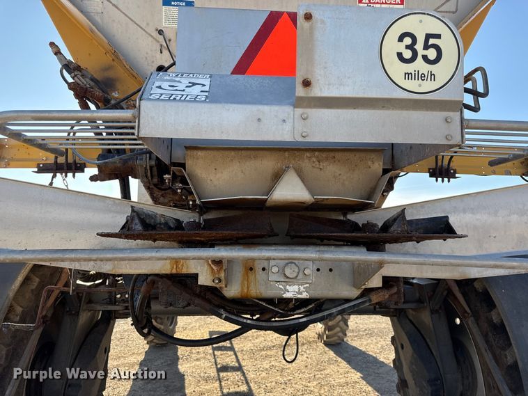 image for item EC4473 2015 RoGator RG1300B spreader