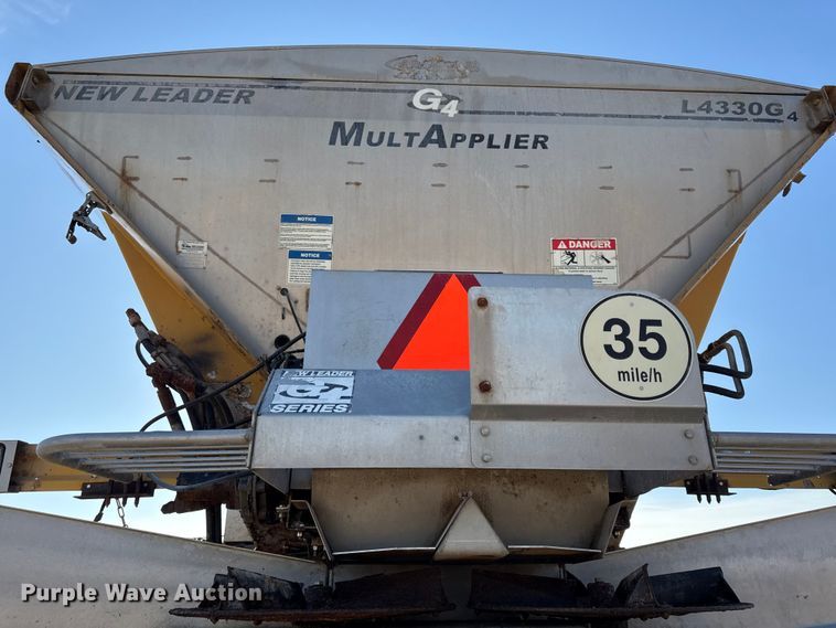 image for item EC4473 2015 RoGator RG1300B spreader