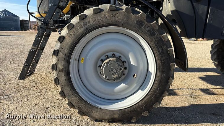 image for item EC4473 2015 RoGator RG1300B spreader