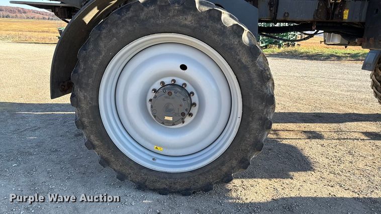 image for item EC4473 2015 RoGator RG1300B spreader