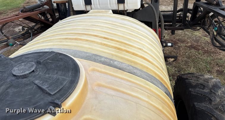 image for item EC4484 Apache 500 sprayer