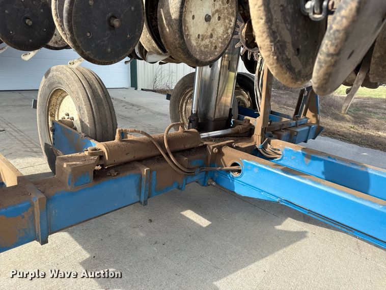 image for item EC4485 Kinze 3600 split row planter