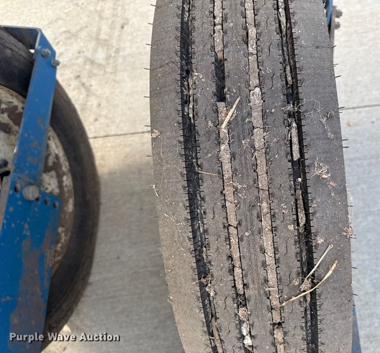 image for item EC4485 Kinze 3600 split row planter