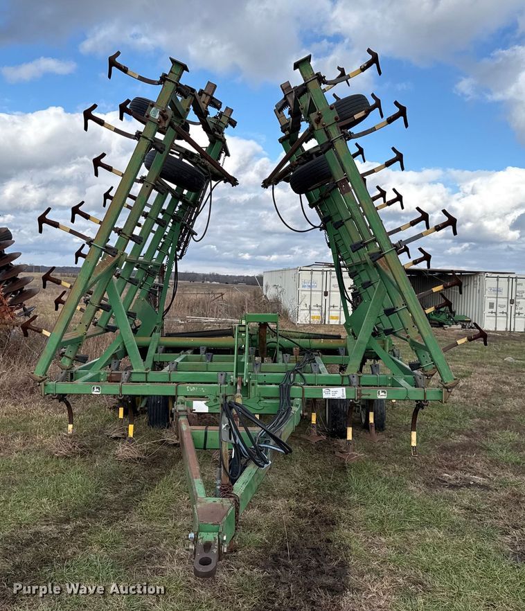 image for item EC4486 John Deere field cultivator