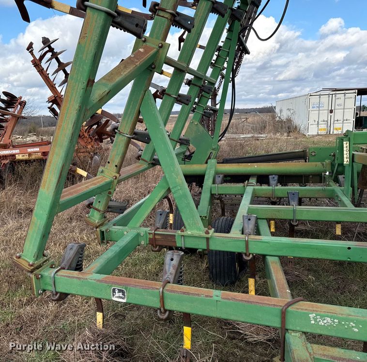 image for item EC4486 John Deere field cultivator