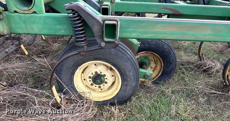 image for item EC4486 John Deere field cultivator