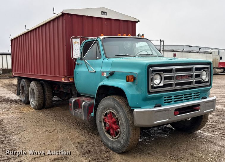 image for item EC4488 1985 GMC C7000 grain truck