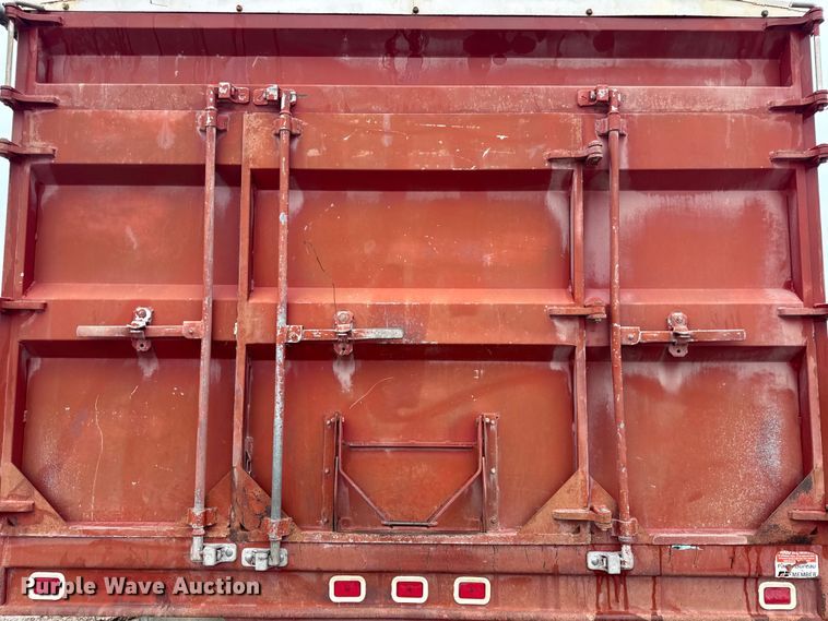 image for item EC4488 1985 GMC C7000 grain truck