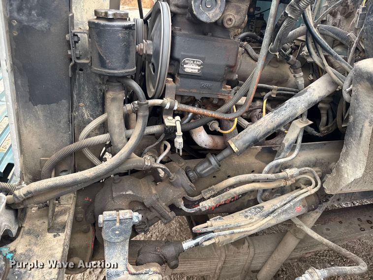 image for item EC4488 1985 GMC C7000 grain truck