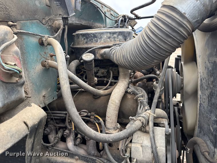 image for item EC4488 1985 GMC C7000 grain truck