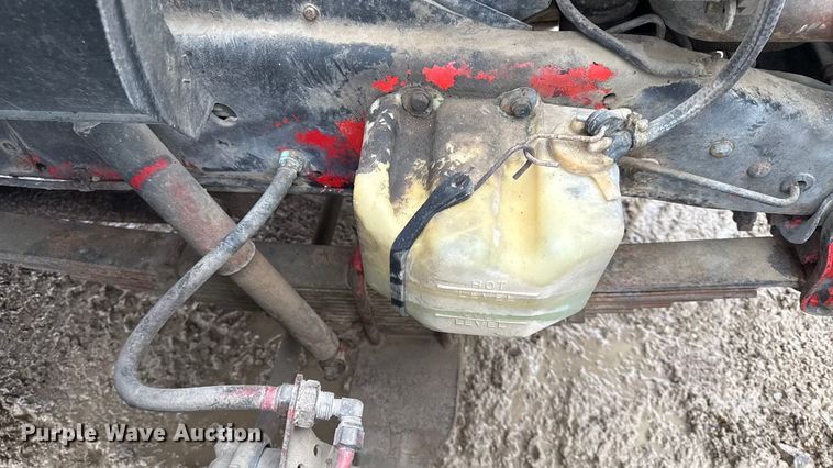 image for item EC4488 1985 GMC C7000 grain truck