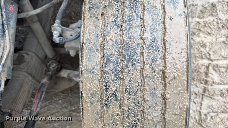 image for item EC4488 1985 GMC C7000 grain truck