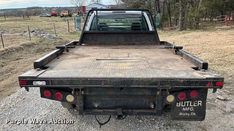 image for item ED2443 2005 GMC Sierra 3500 bale bed pickup truck