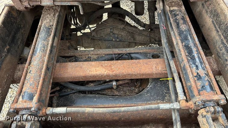 image for item ED2443 2005 GMC Sierra 3500 bale bed pickup truck