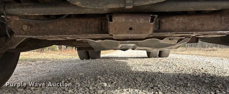 image for item ED2443 2005 GMC Sierra 3500 bale bed pickup truck