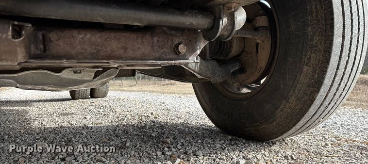 image for item ED2443 2005 GMC Sierra 3500 bale bed pickup truck