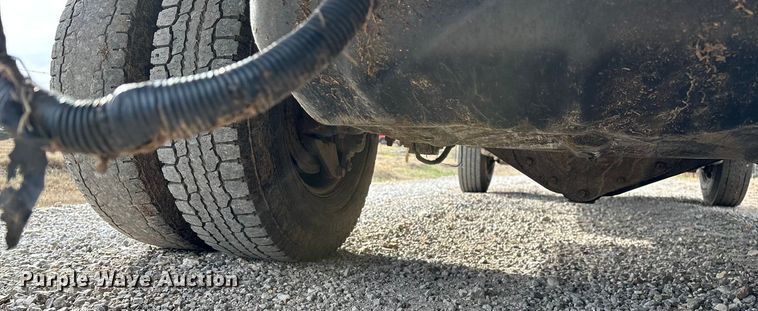 image for item ED2443 2005 GMC Sierra 3500 bale bed pickup truck