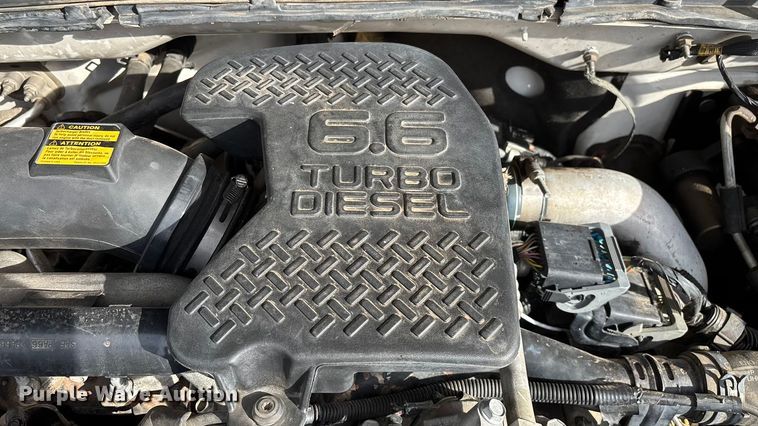 image for item ED2443 2005 GMC Sierra 3500 bale bed pickup truck