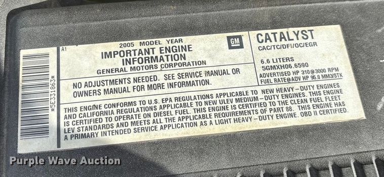 image for item ED2443 2005 GMC Sierra 3500 bale bed pickup truck