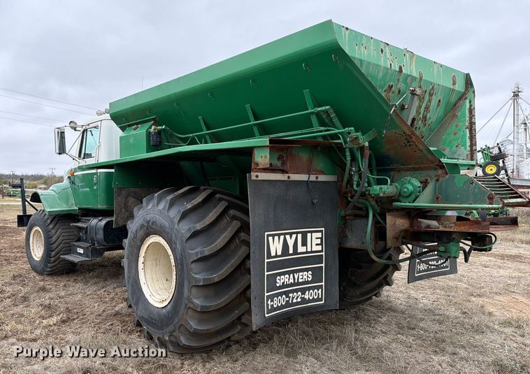 image for item ED5058 2021 International 4900 applicator truck