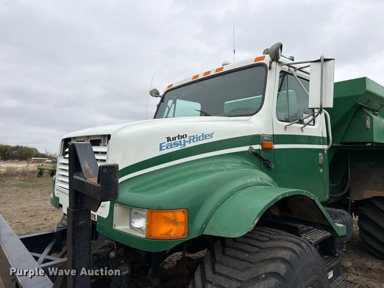 image for item ED5058 2021 International 4900 applicator truck