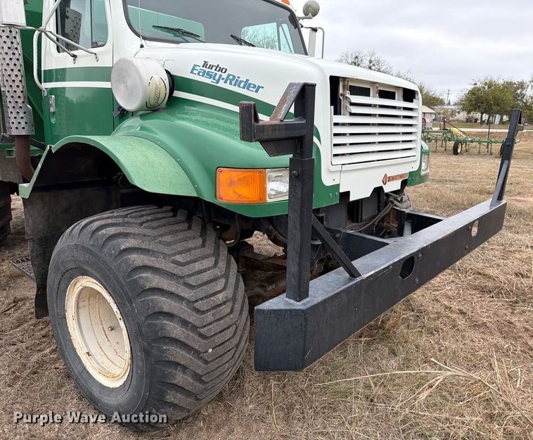 image for item ED5058 2021 International 4900 applicator truck