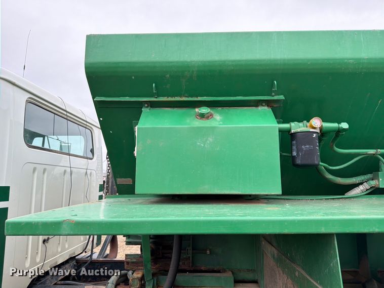 image for item ED5058 2021 International 4900 applicator truck