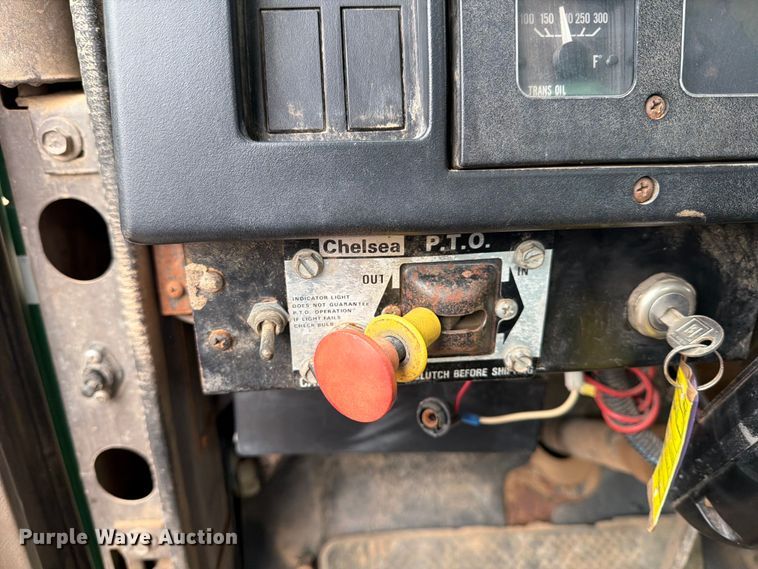 image for item ED5058 2021 International 4900 applicator truck