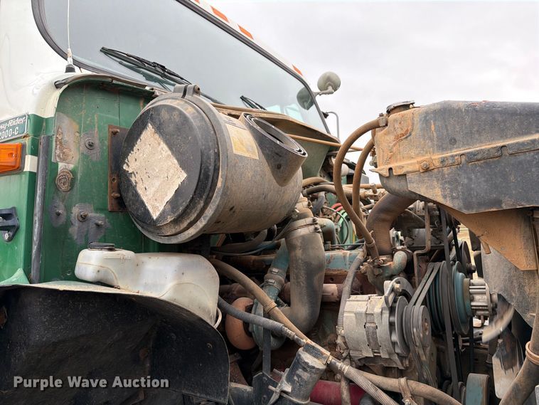 image for item ED5058 2021 International 4900 applicator truck