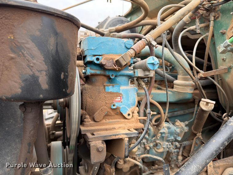 image for item ED5058 2021 International 4900 applicator truck