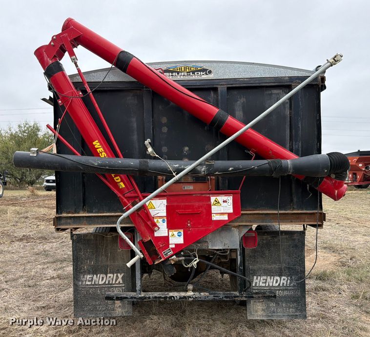 image for item ED5059 1998 GMC C7500 grain truck