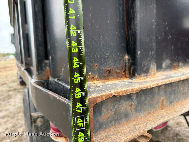 image for item ED5059 1998 GMC C7500 grain truck