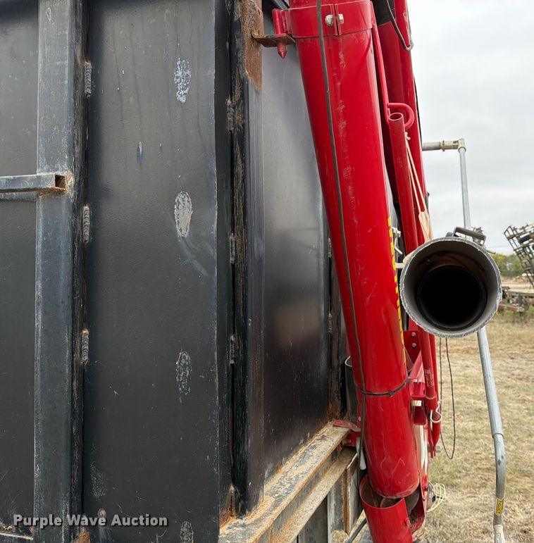 image for item ED5059 1998 GMC C7500 grain truck