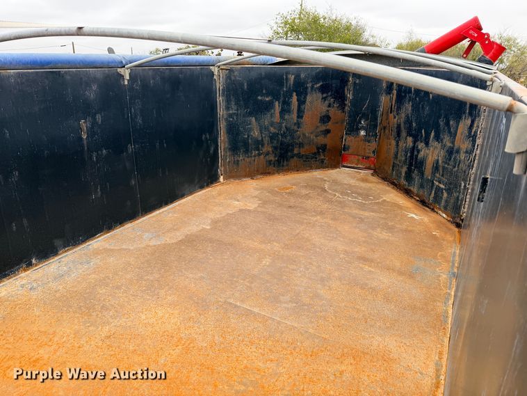 image for item ED5059 1998 GMC C7500 grain truck