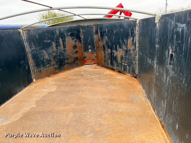 image for item ED5059 1998 GMC C7500 grain truck