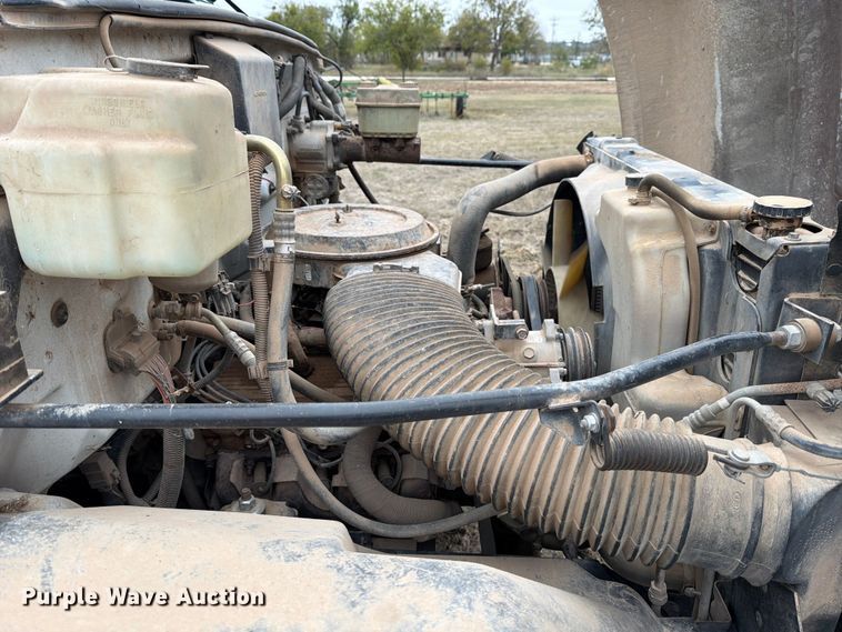 image for item ED5059 1998 GMC C7500 grain truck