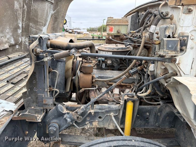 image for item ED5059 1998 GMC C7500 grain truck