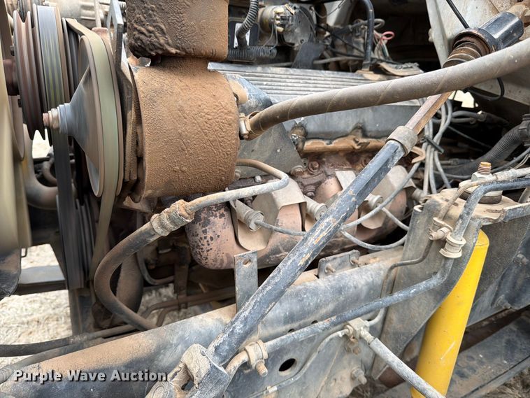 image for item ED5059 1998 GMC C7500 grain truck