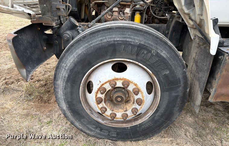 image for item ED5059 1998 GMC C7500 grain truck