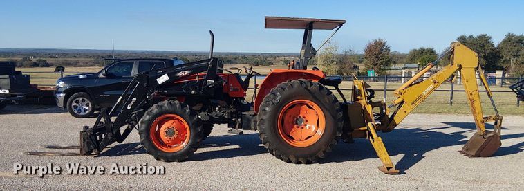 image for item EE1380 Kubota M9000 MFWD tractor