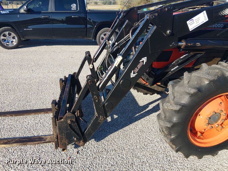 image for item EE1380 Kubota M9000 MFWD tractor