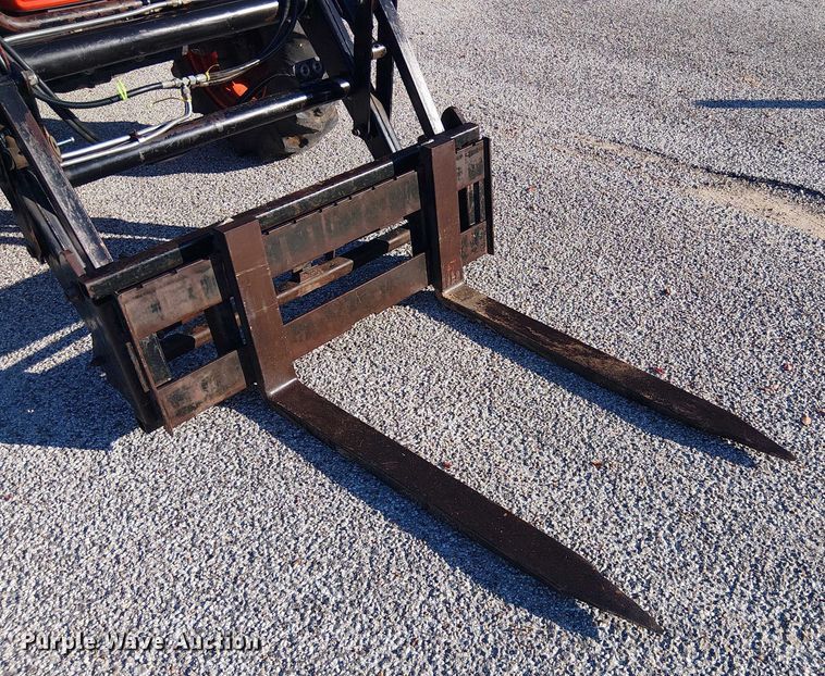 image for item EE1380 Kubota M9000 MFWD tractor