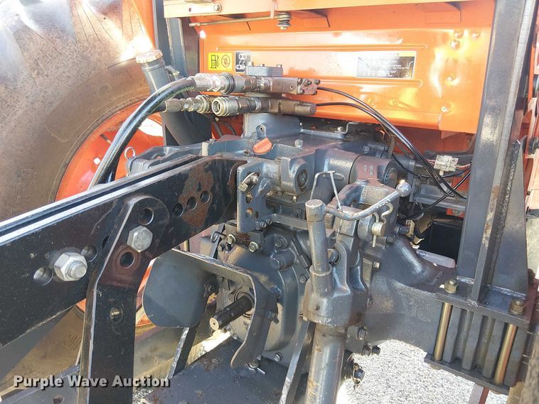 image for item EE1380 Kubota M9000 MFWD tractor