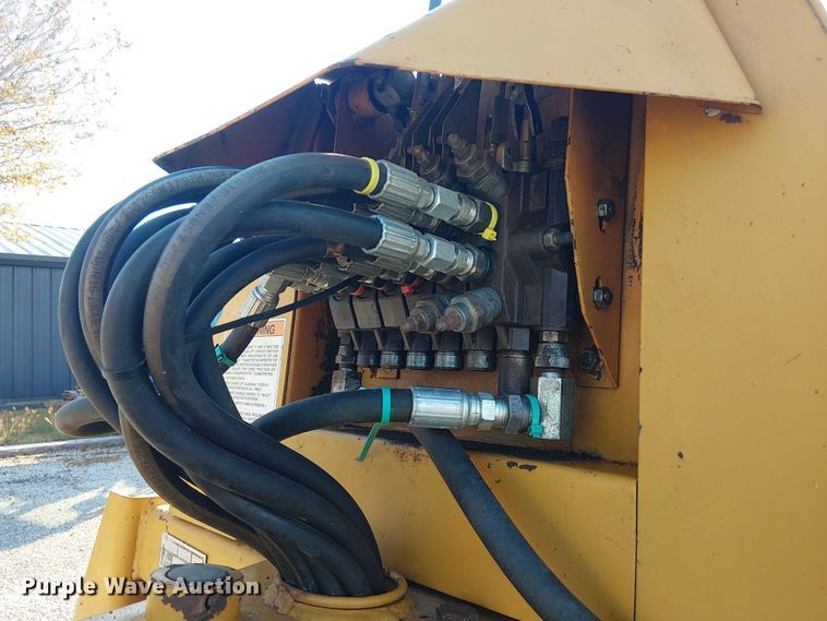 image for item EE1380 Kubota M9000 MFWD tractor