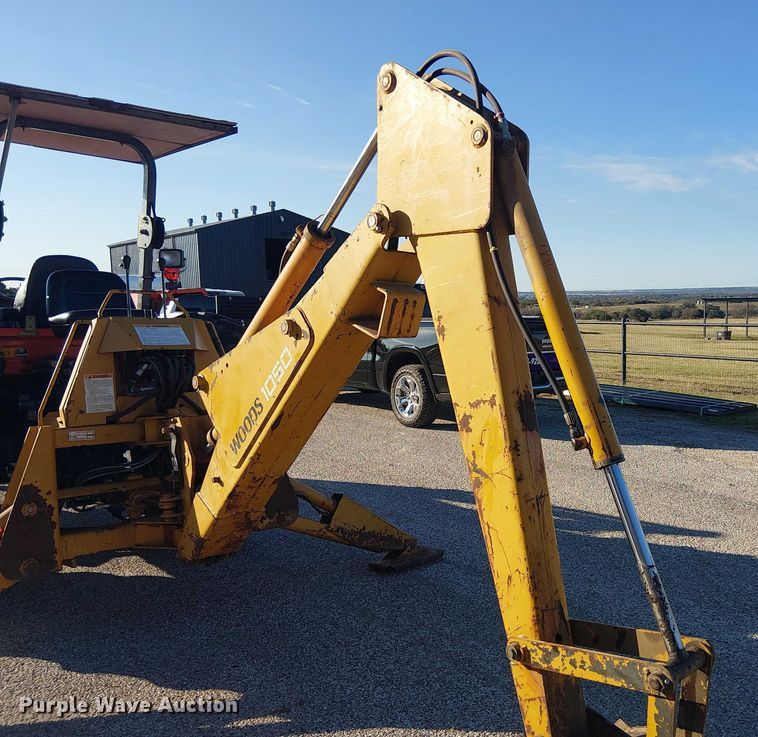 image for item EE1380 Kubota M9000 MFWD tractor