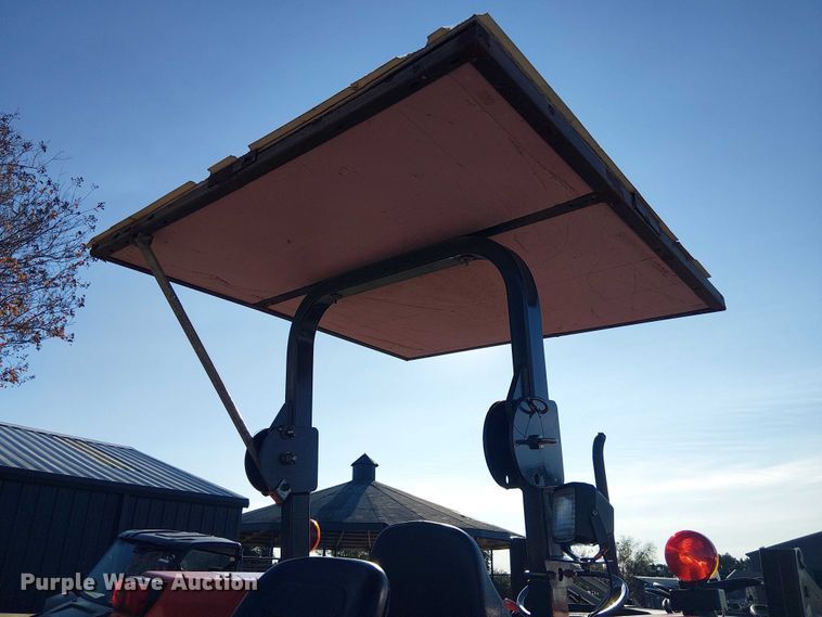 image for item EE1380 Kubota M9000 MFWD tractor