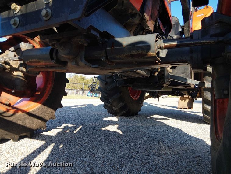 image for item EE1380 Kubota M9000 MFWD tractor