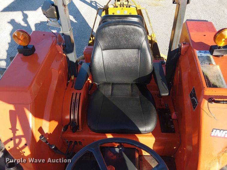 image for item EE1380 Kubota M9000 MFWD tractor